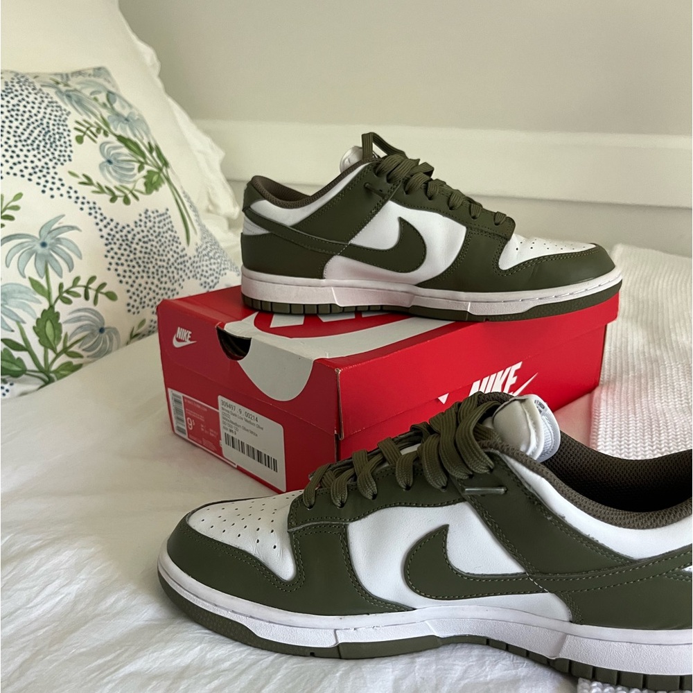 Nike Dunk Low “Medium Olive”